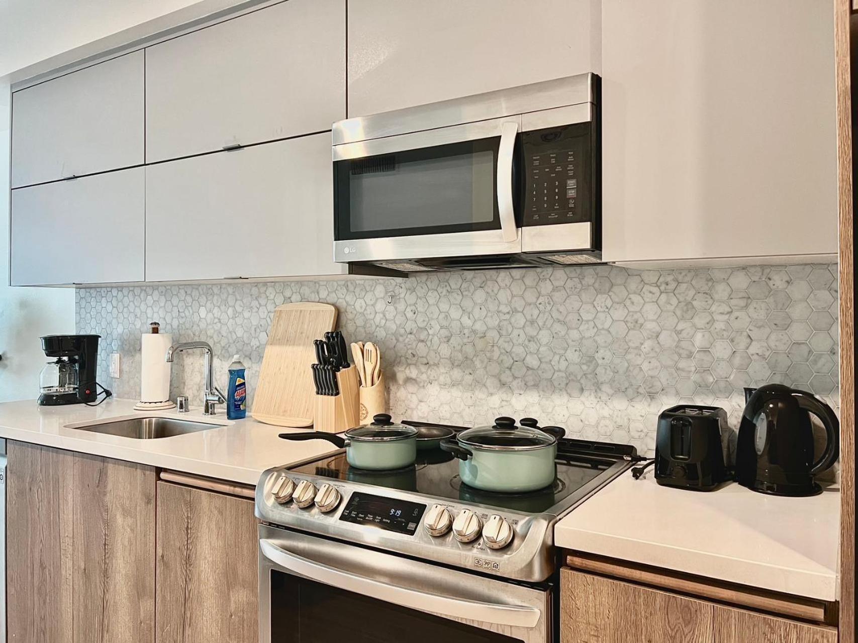 Chic Urban Retreat In Heart Of La, Steps From Attractions! Hotel Los Angeles Exterior photo