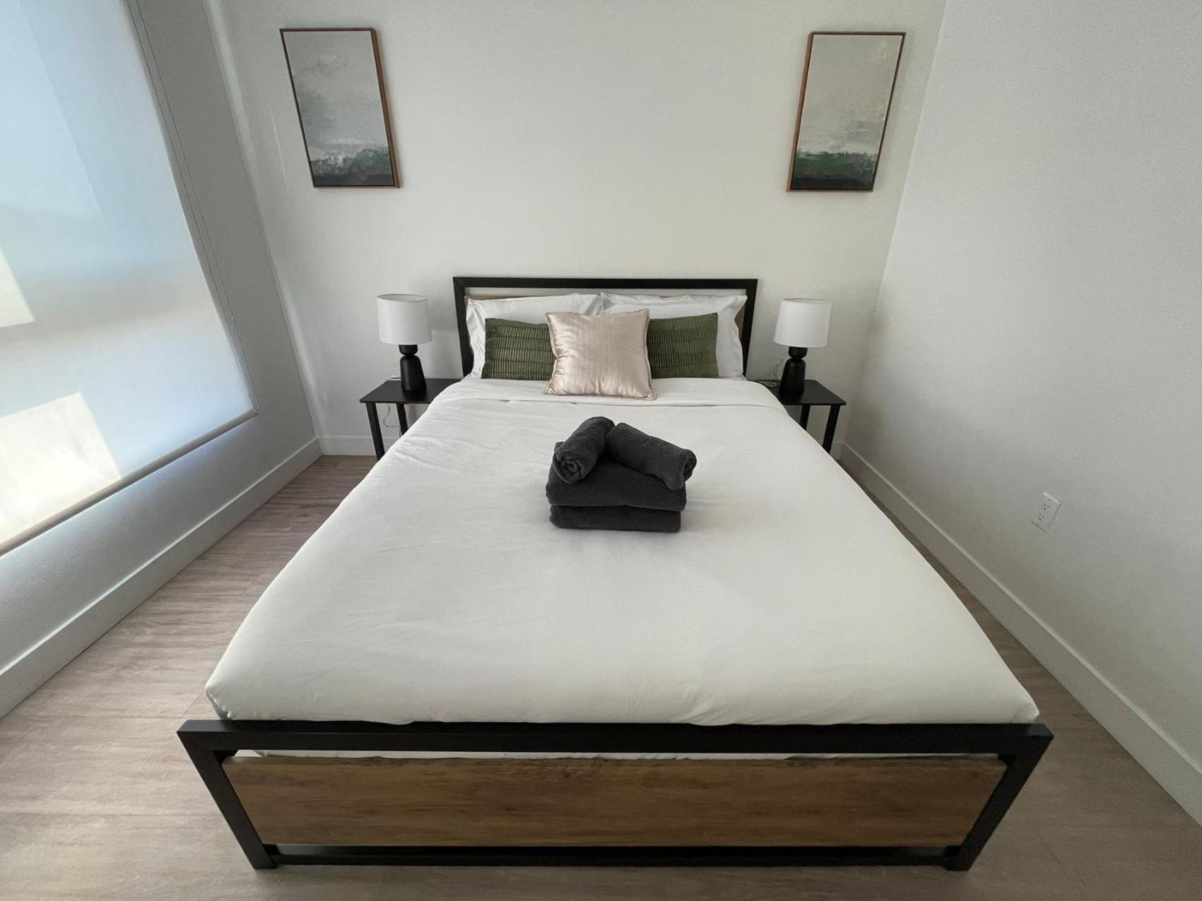 Chic Urban Retreat In Heart Of La, Steps From Attractions! Hotel Los Angeles Exterior photo